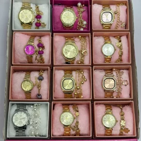 KIT COM 10 RELÓGIOS DHP FEMININOS COM CAIXA E PULSEIRA